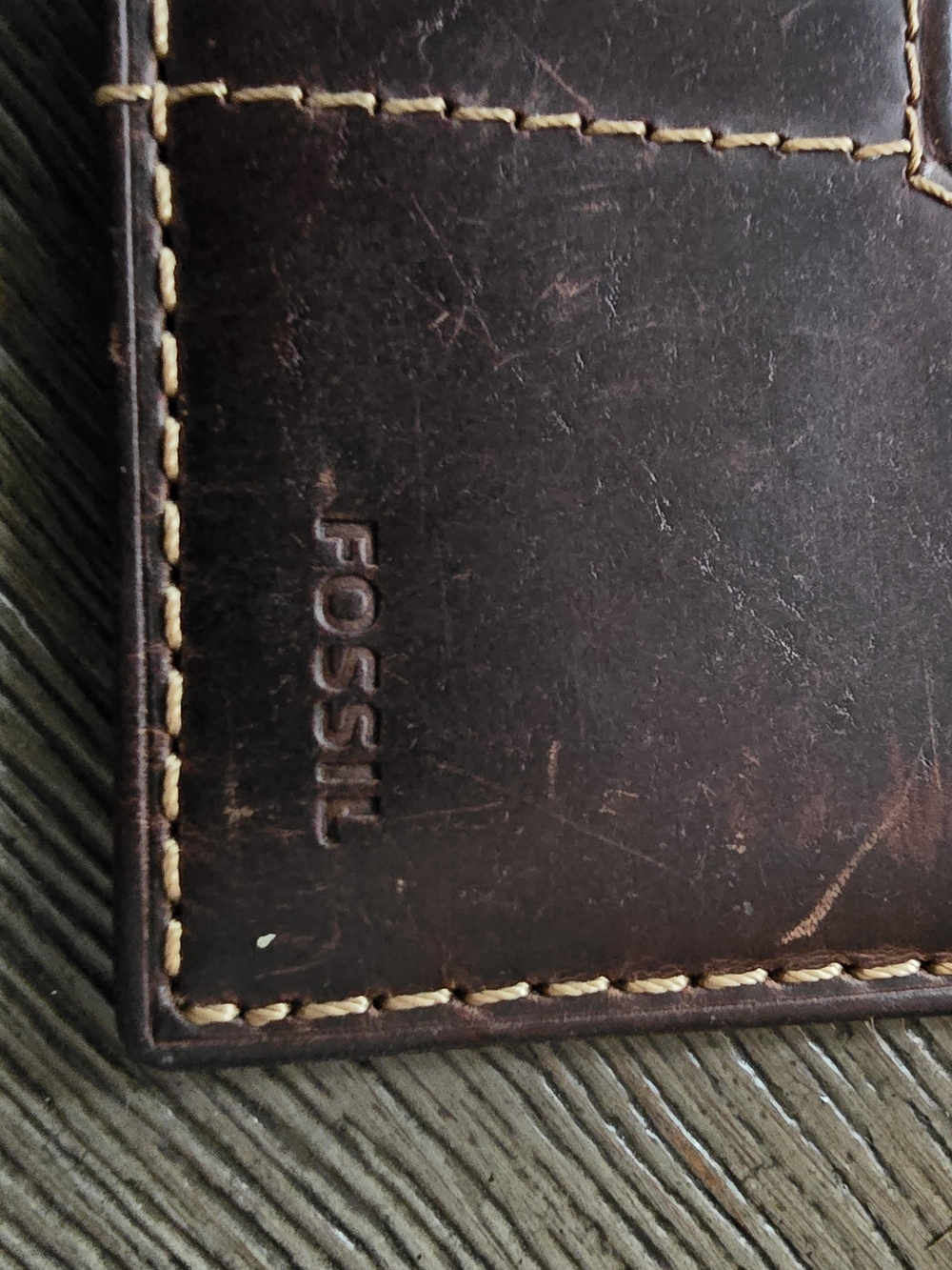 Fossil Brown Leather Card & Key Sleeve with Contrast Stitching